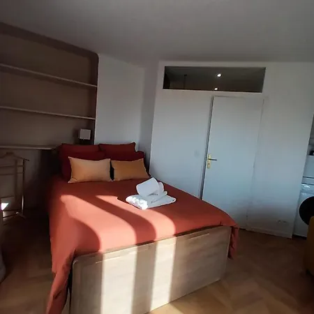 Paris Balcony Top Floor Room Exterior photo